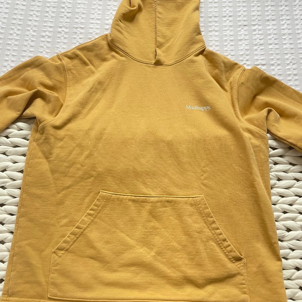 Mad Happy CLASSICS UNIVERSAL HOODIE Size Medium Mustard